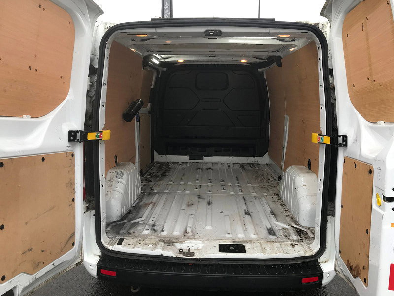 Ford Transit Custom 2.0L 300 Trend EcoBlue 5dr Diesel Manual Euro 6 (104 bhp) 5dr Manual 2026