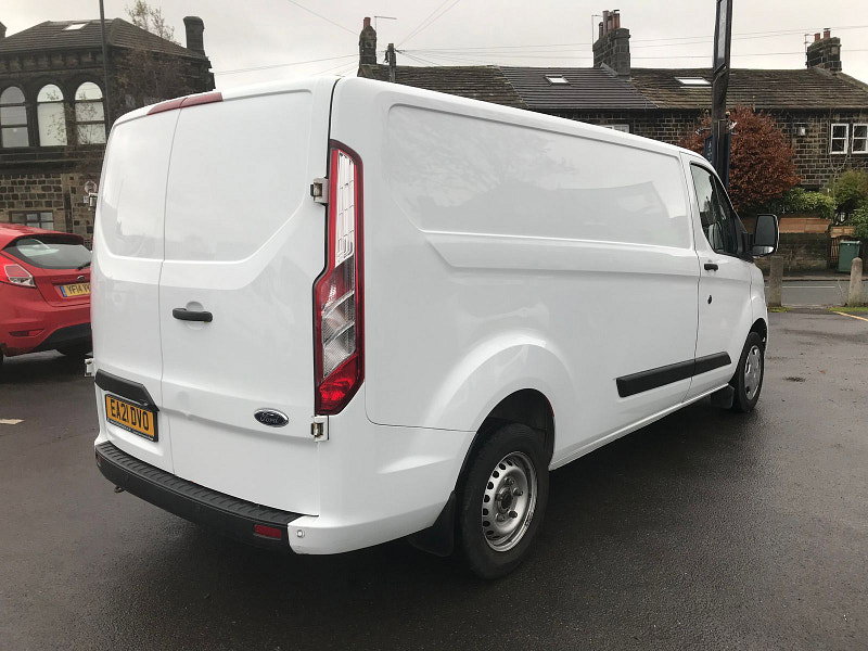 Ford Transit Custom 2.0L 300 Trend EcoBlue 5dr Diesel Manual Euro 6 (104 bhp) 5dr Manual 2026