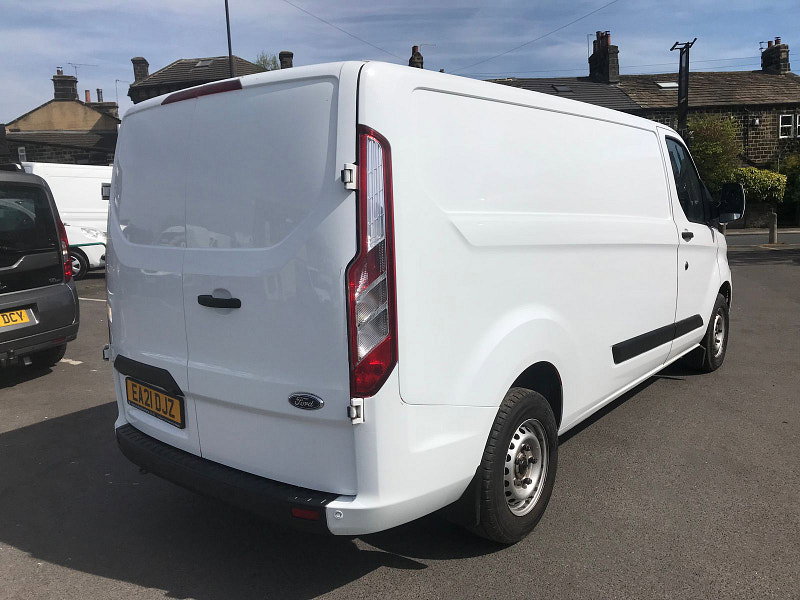 Ford Transit Custom 2.0L 300 Trend EcoBlue Diesel Manual Euro 6 (104 bhp) 5dr Manual 2026