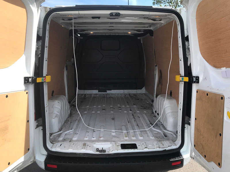 Ford Transit Custom 2.0L 300 Trend EcoBlue Diesel Manual Euro 6 (104 bhp) 5dr Manual 2026