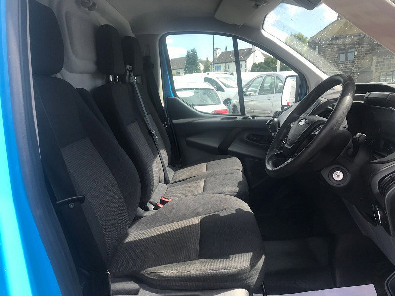 Ford Transit Custom 2.0L 310 LR P/V Diesel Manual Euro 6 (103 bhp) 6dr Manual 2026
