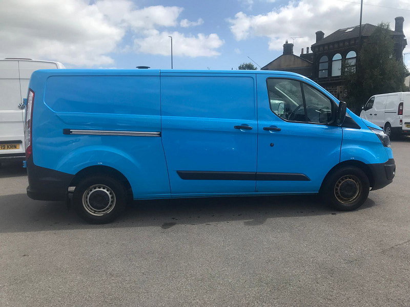 Ford Transit Custom 2.0L 310 LR P/V Diesel Manual Euro 6 (103 bhp) 6dr Manual 2026