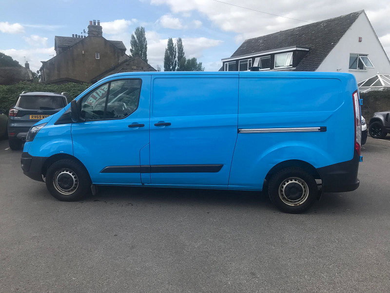 Ford Transit Custom 2.0L 310 LR P/V Diesel Manual Euro 6 (103 bhp) 6dr Manual 2026