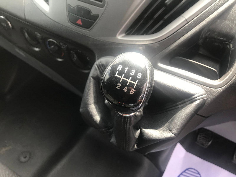 Ford Transit Custom 2.0L 310 LR P/V Diesel Manual Euro 6 (103 bhp) 6dr Manual 2026