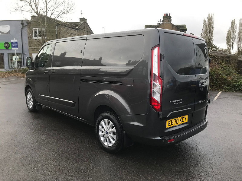 Ford Transit Custom 2.0L 340 LIMITED P/V ECOBLUE Diesel Manual Euro 6 (128 bhp) 5dr Manual 2026
