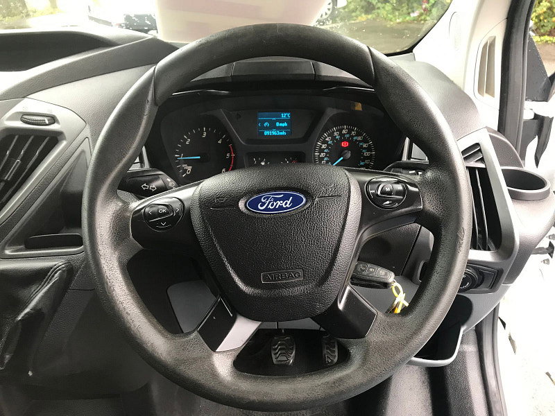 Ford Transit Custom 2.2L 290 LR P/V Diesel Manual Euro 5 (99 bhp) 5dr Manual 2026