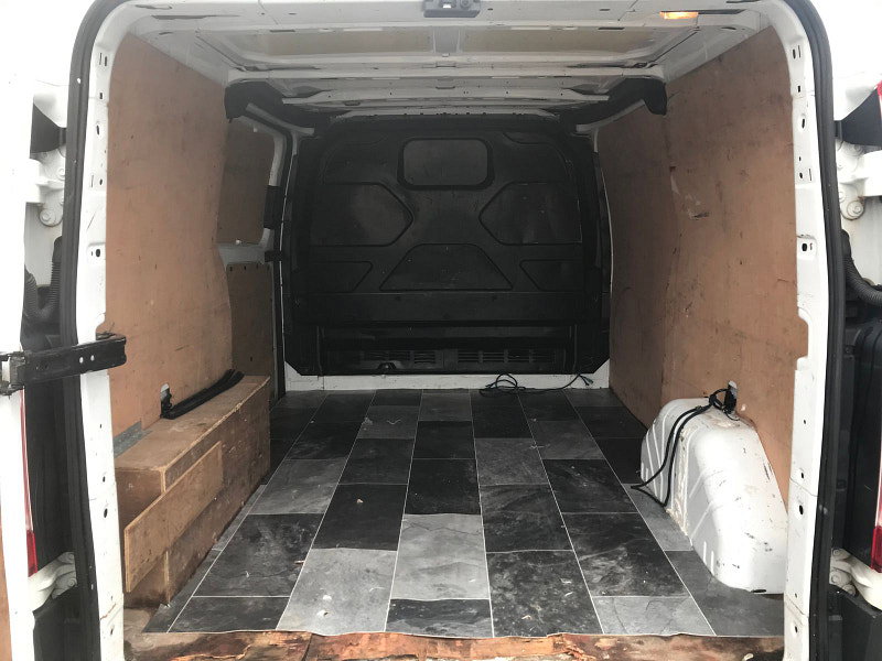 Ford Transit Custom 2.2L 290 LR P/V Diesel Manual Euro 5 (99 bhp) 5dr Manual 2026