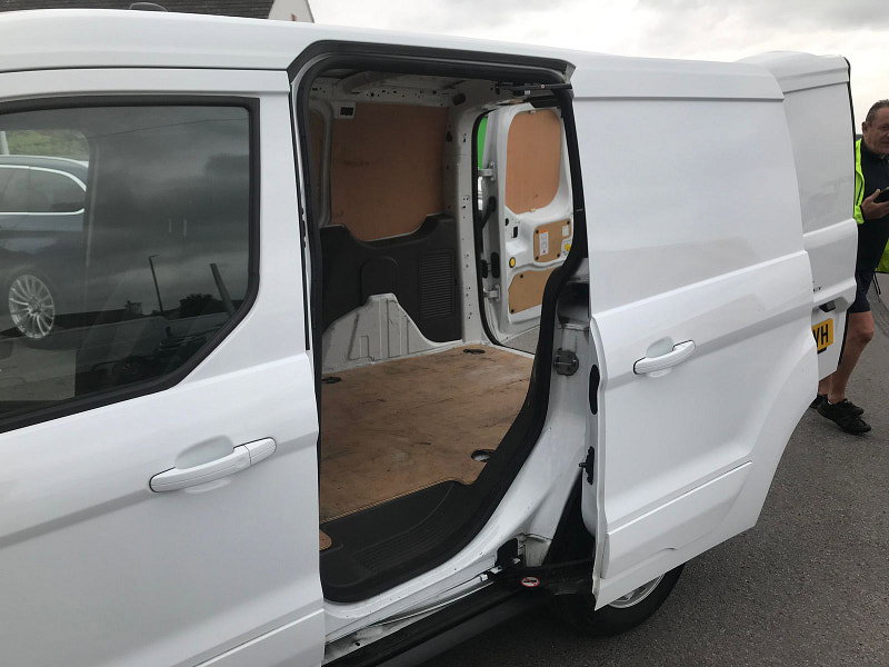 Ford Transit Connect 1.5L 200 LIMITED TDCI Diesel Manual Euro 6 (118 bhp) 5dr Manual 2026
