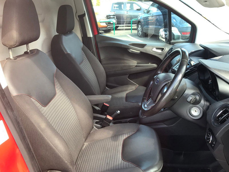 Ford Transit Courier 1.5L SPORT TDCI Diesel Manual Euro 6 (94 bhp) 5dr Manual 2026