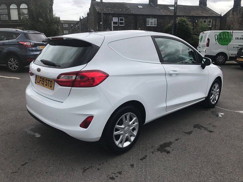Ford Fiesta 1.5L BASE TDCI 3dr Diesel Manual Euro 6 (85 bhp) 3dr Manual 2026
