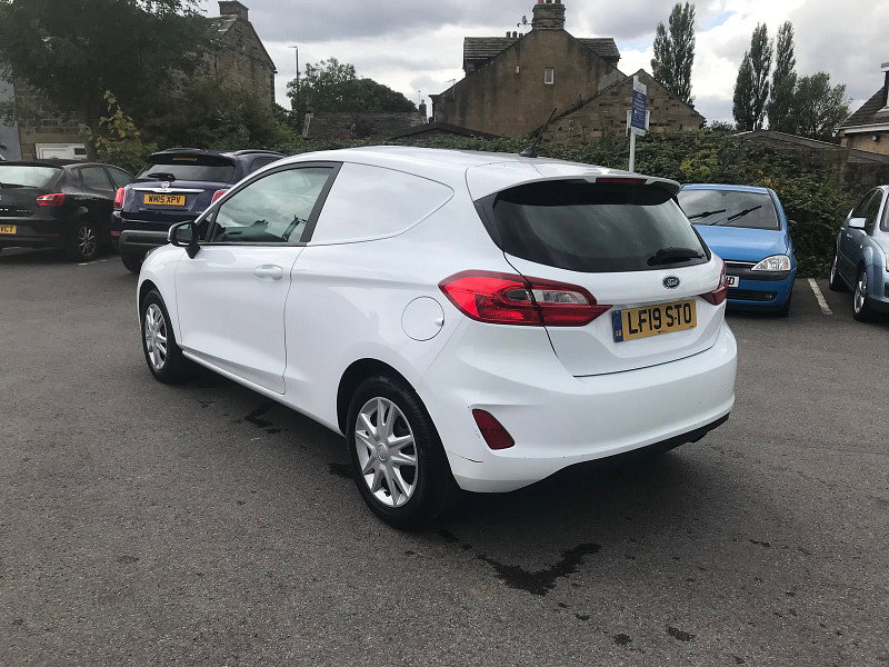 Ford Fiesta 1.5L BASE TDCI 3dr Diesel Manual Euro 6 (85 bhp) 3dr Manual 2026