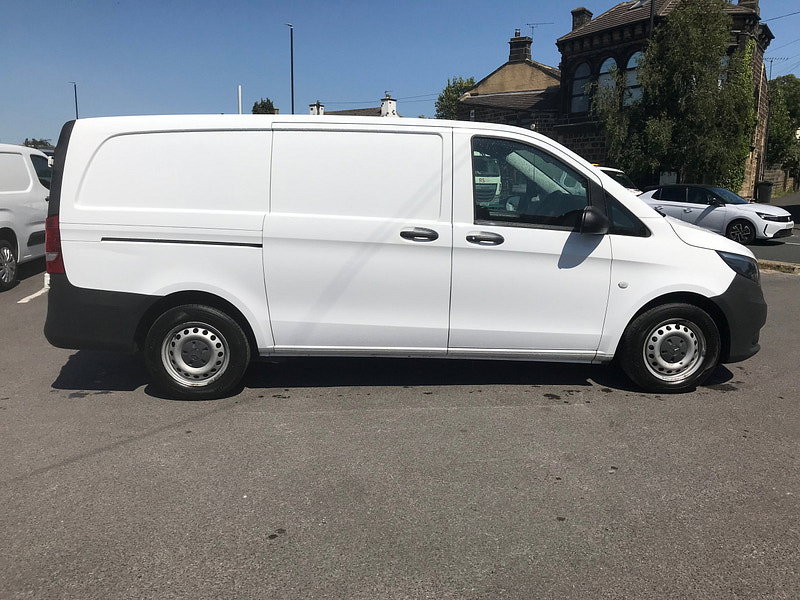 Mercedes-Benz Vito 2.0 114 CDI Progressive Panel Van 5dr Diesel G-Tronic RWD L2 Euro 6 (s/s) (LWB) (136 ps) 5dr Automatic 2026