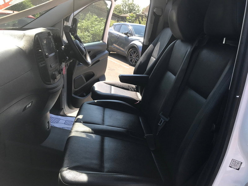 Mercedes-Benz Vito 2.0 114 CDI Progressive Panel Van 5dr Diesel G-Tronic RWD L2 Euro 6 (s/s) (LWB) (136 ps) 5dr Automatic 2026