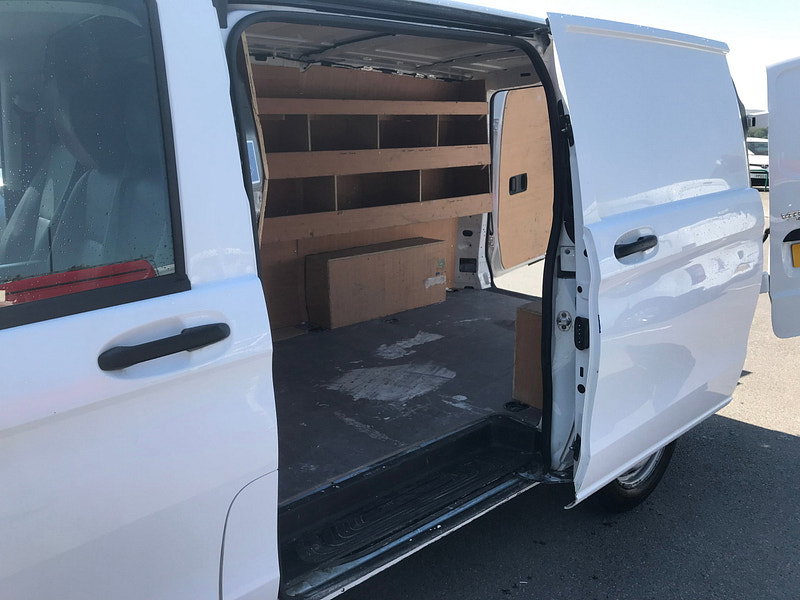 Mercedes-Benz Vito 2.0 114 CDI Progressive Panel Van 5dr Diesel G-Tronic RWD L2 Euro 6 (s/s) (LWB) (136 ps) 5dr Automatic 2026