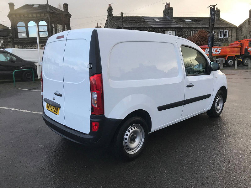 Mercedes-Benz Citan 1.5L 109CDI PURE L2 Diesel Manual Euro 6 (94 bhp) 5dr Manual 2026