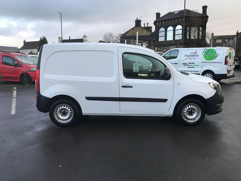 Mercedes-Benz Citan 1.5L 109CDI PURE L2 Diesel Manual Euro 6 (94 bhp) 5dr Manual 2026