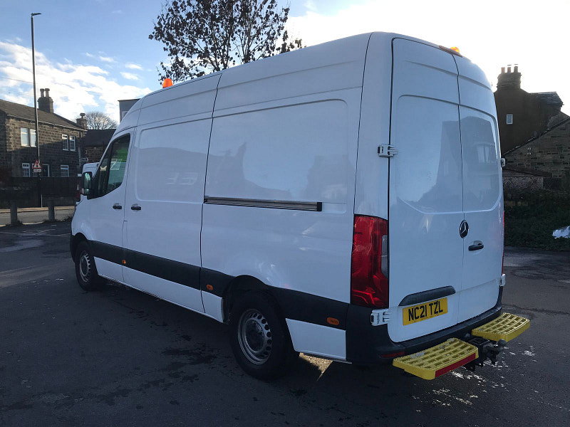 Mercedes-Benz Sprinter 1.9L 317 Progressive CDI Diesel Manual Euro 6 (168 bhp) 5dr Manual 2026