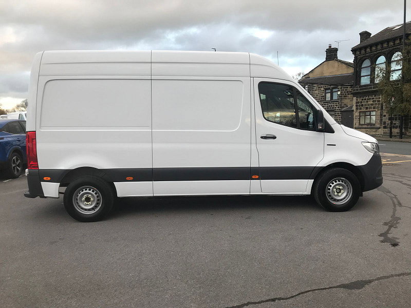 Mercedes-Benz Sprinter eProgressive Electric Automatic Euro 6 (114 bhp) 5dr Automatic 2026