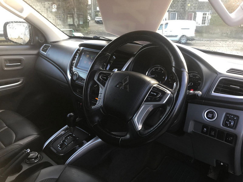 Mitsubishi L200 2.4L DI-D 4WD BARBARIAN DCB Diesel Automatic Euro 6 (178 bhp) 4dr Automatic 2026