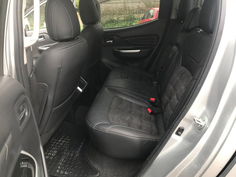 Mitsubishi L200 2.3L Barbarian X DI-D Auto Diesel Automatic Euro 6 (148 bhp) 4dr Automatic 2026