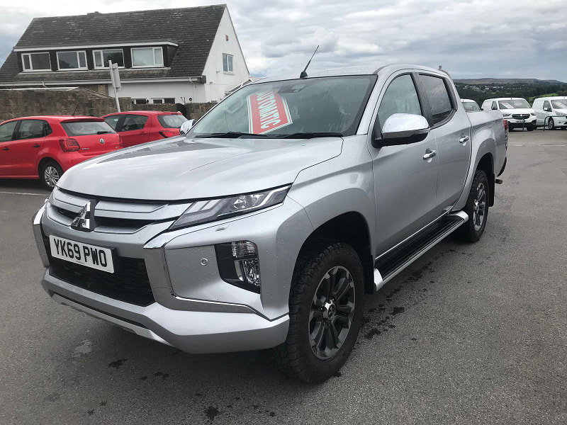 Mitsubishi L200 2.3L Barbarian X DI-D Auto Diesel Automatic Euro 6 (148 bhp) 4dr Automatic 2026