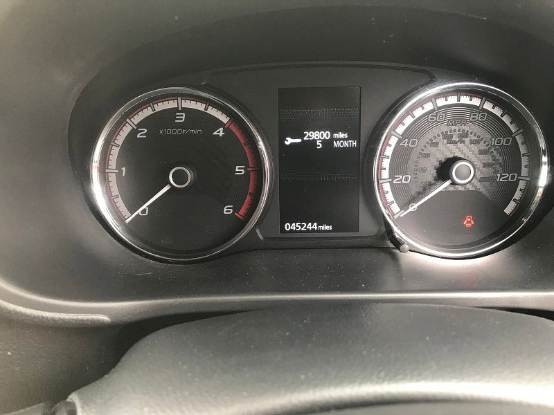 Mitsubishi L200 2.3L Barbarian X DI-D Auto Diesel Automatic Euro 6 (148 bhp) 4dr Automatic 2026