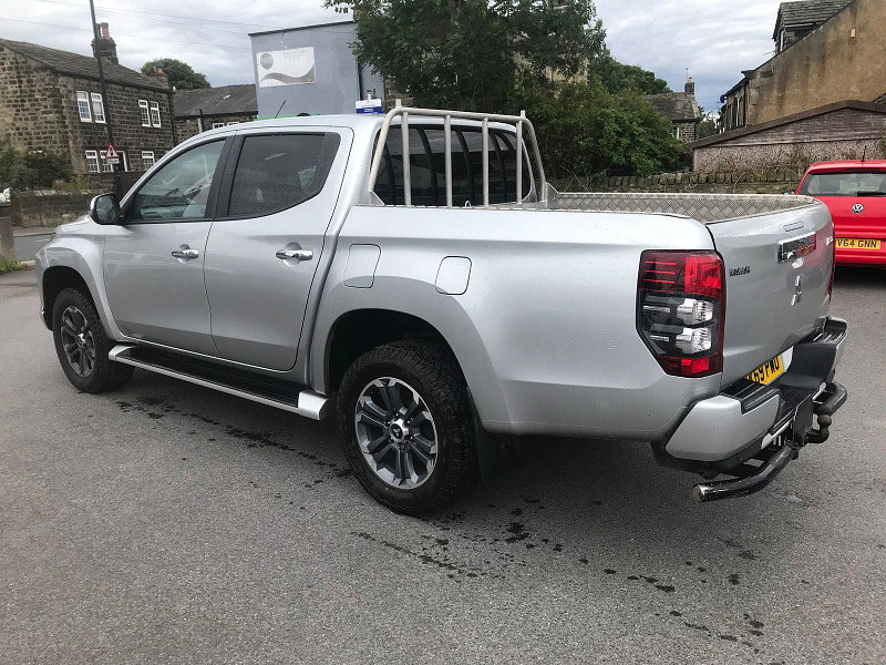 Mitsubishi L200 2.3L Barbarian X DI-D Auto Diesel Automatic Euro 6 (148 bhp) 4dr Automatic 2026