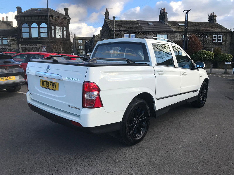 Ssangyong Musso 2.2L EX Diesel Automatic Euro 6 (176 bhp) 4dr Automatic 2026