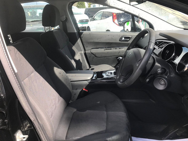 Peugeot 3008 1.6L Active HDi SUV 5dr Diesel Manual Euro 5 (115 bhp) 5dr Manual 2026