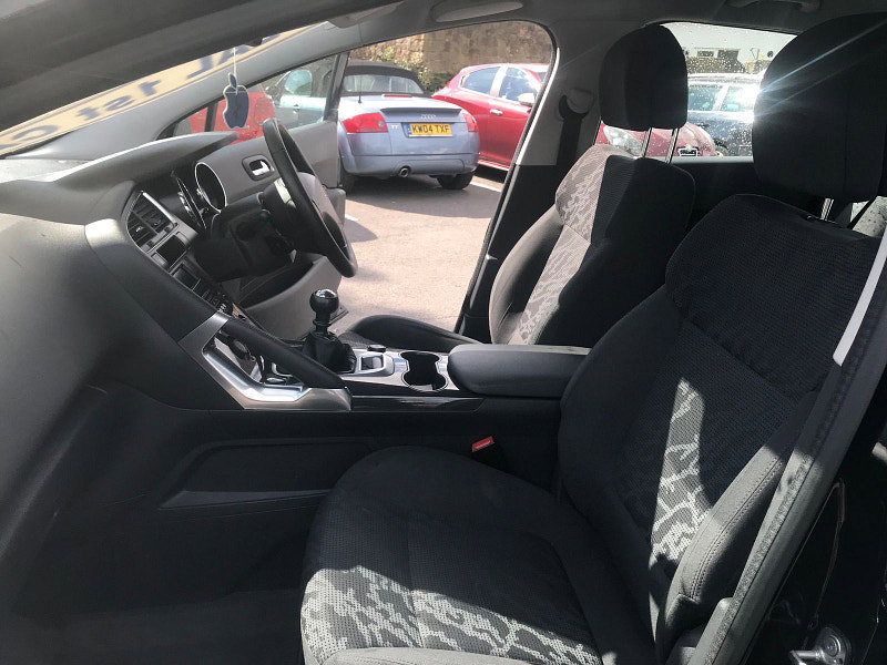 Peugeot 3008 1.6L Active HDi SUV 5dr Diesel Manual Euro 5 (115 bhp) 5dr Manual 2026