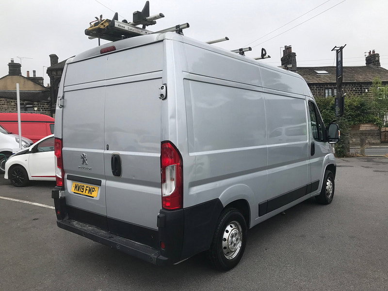 Peugeot Boxer 2.0 BlueHDi 335 Professional Panel Van 5dr Diesel Manual L2 H2 Euro 6 (130 ps) 5dr Manual 2026