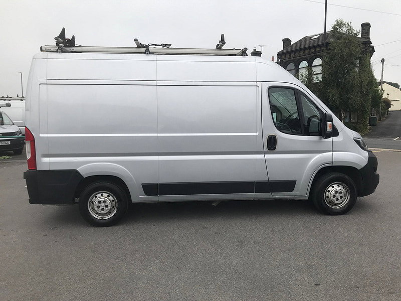 Peugeot Boxer 2.0 BlueHDi 335 Professional Panel Van 5dr Diesel Manual L2 H2 Euro 6 (130 ps) 5dr Manual 2026
