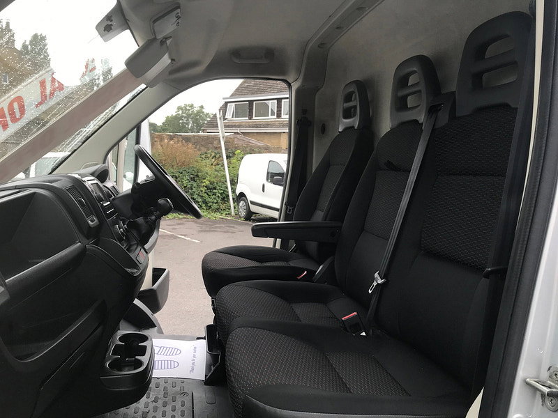 Peugeot Boxer 2.0 BlueHDi 335 Professional Panel Van 5dr Diesel Manual L2 H2 Euro 6 (130 ps) 5dr Manual 2026