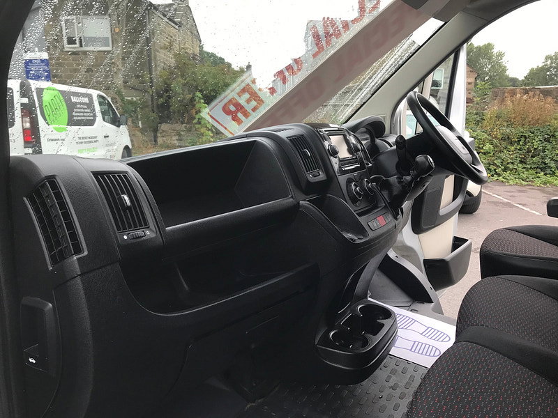 Peugeot Boxer 2.0 BlueHDi 335 Professional Panel Van 5dr Diesel Manual L2 H2 Euro 6 (130 ps) 5dr Manual 2026