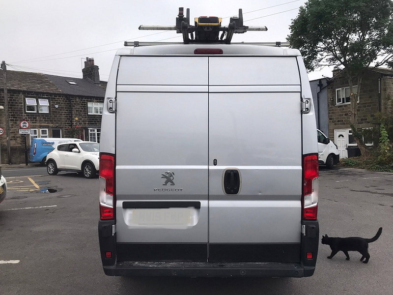 Peugeot Boxer 2.0 BlueHDi 335 Professional Panel Van 5dr Diesel Manual L2 H2 Euro 6 (130 ps) 5dr Manual 2026