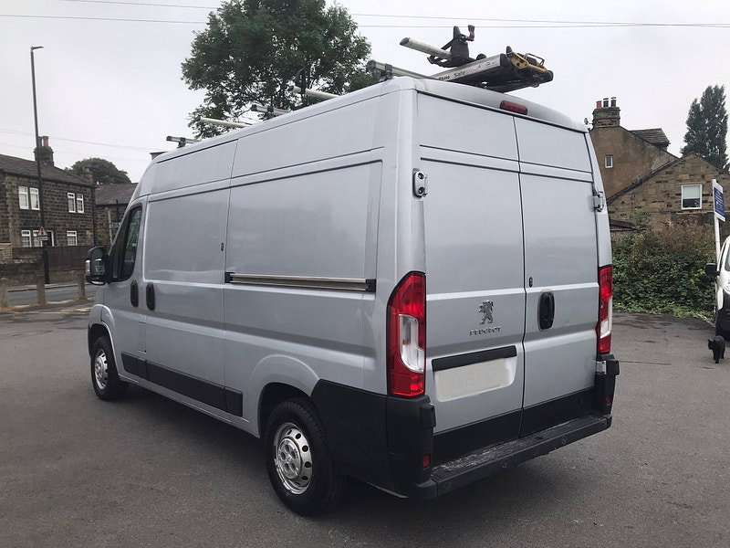 Peugeot Boxer 2.0 BlueHDi 335 Professional Panel Van 5dr Diesel Manual L2 H2 Euro 6 (130 ps) 5dr Manual 2026
