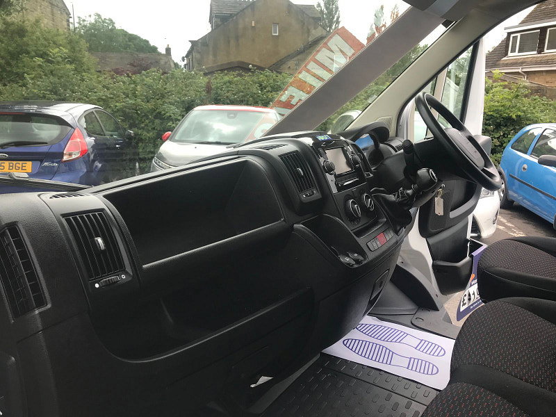 Peugeot Boxer 2.2L 435 Professional L4H3 Blue HDi Diesel Manual Euro 6 (138 bhp) 5dr Manual 2026