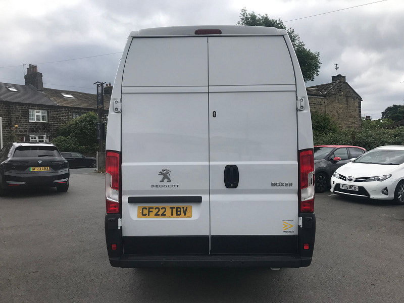 Peugeot Boxer 2.2L 435 Professional L4H3 Blue HDi Diesel Manual Euro 6 (138 bhp) 5dr Manual 2026