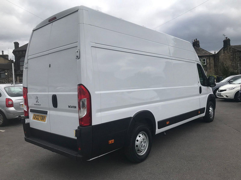 Peugeot Boxer 2.2L 435 Professional L4H3 Blue HDi Diesel Manual Euro 6 (138 bhp) 5dr Manual 2026