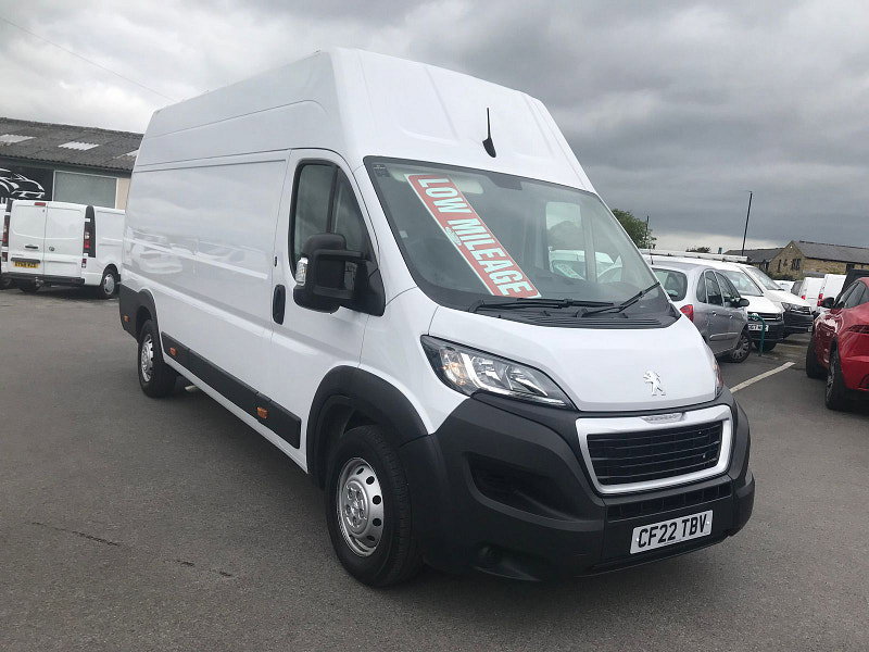 Peugeot Boxer 2.2L 435 Professional L4H3 Blue HDi Diesel Manual Euro 6 (138 bhp) 5dr Manual 2026