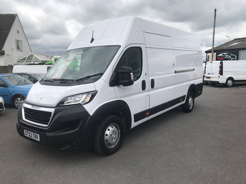 Peugeot Boxer 2.2L 435 Professional L4H3 Blue HDi Diesel Manual Euro 6 (138 bhp) 5dr Manual 2026