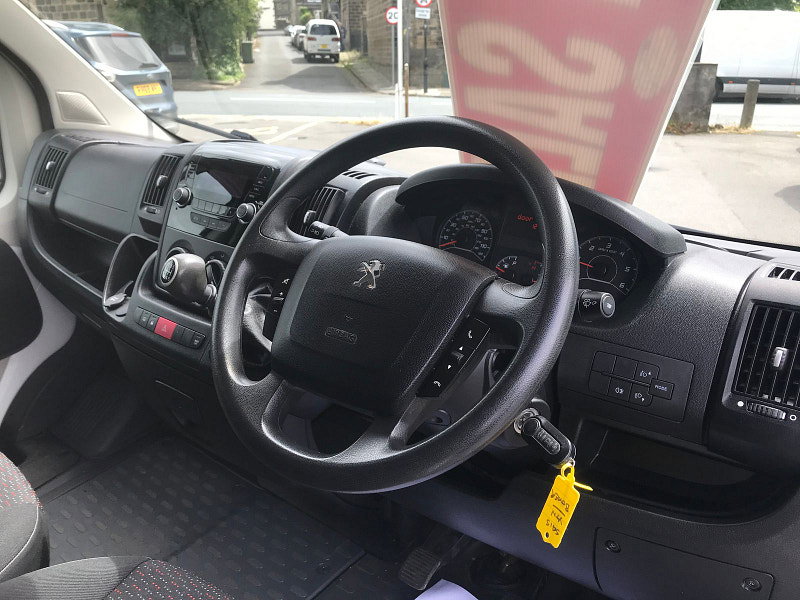 Peugeot Boxer 2.2L HDI 335 L3H2 P/V Diesel Manual Euro 5 (130 bhp) 5dr Manual 2026