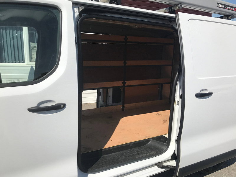 Peugeot Expert 1.5 BlueHDi 1000 Professional Premium Standard Panel Van 6dr Diesel Manual MWB Euro 6 (s/s) (100 bhp) 6dr Manual 2026