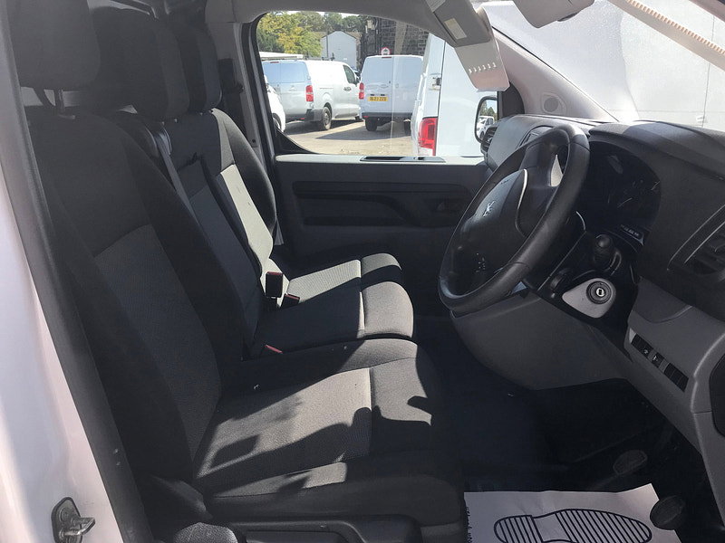 Peugeot Expert 1.5 BlueHDi 1000 Professional Premium Standard Panel Van 6dr Diesel Manual MWB Euro 6 (s/s) (100 bhp) 6dr Manual 2026