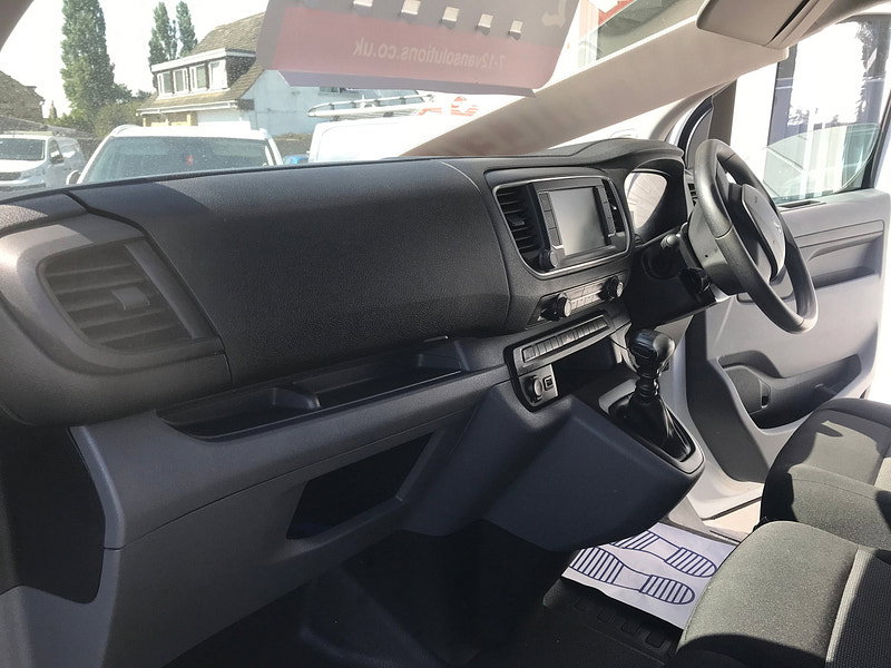 Peugeot Expert 1.5 BlueHDi 1000 Professional Premium Standard Panel Van 6dr Diesel Manual MWB Euro 6 (s/s) (100 bhp) 6dr Manual 2026
