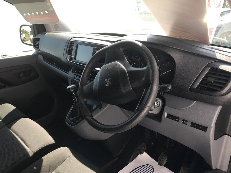 Peugeot Expert 1.5 BlueHDi 1000 Professional Premium Standard Panel Van 6dr Diesel Manual MWB Euro 6 (s/s) (100 bhp) 6dr Manual 2026