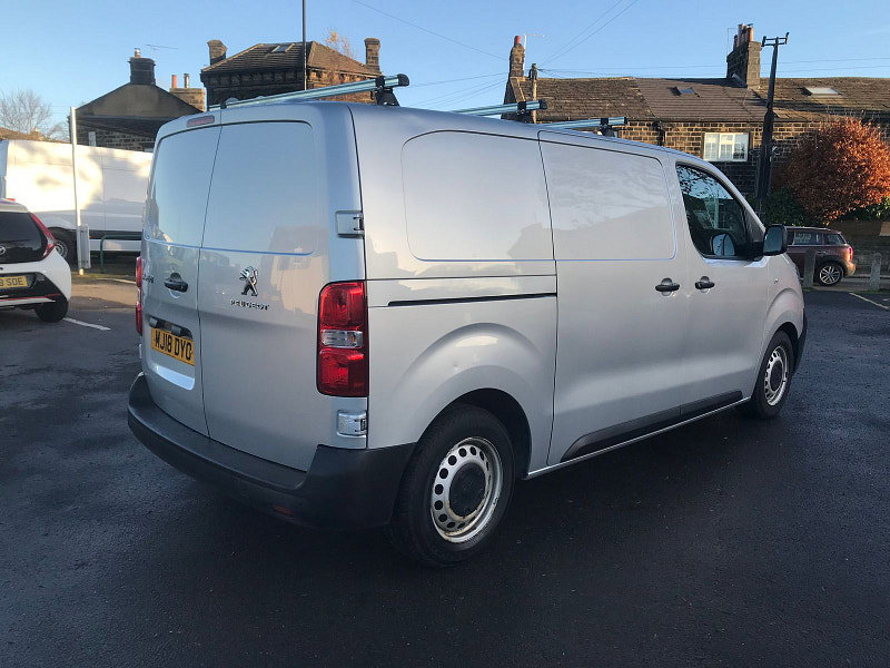 Peugeot Expert 1.6L Professional Standard Blue HDi  Diesel Manual Euro 6 (115 bhp) 5dr Manual 2026