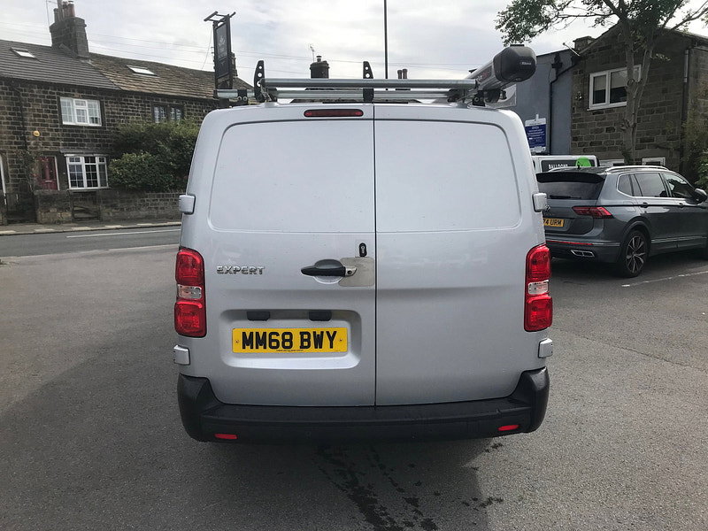Peugeot Expert 2.0 BlueHDi 1400 Professional Long Panel Van 6dr Diesel Manual LWB Euro 6 (s/s) (120 ps) 6dr Manual 2026