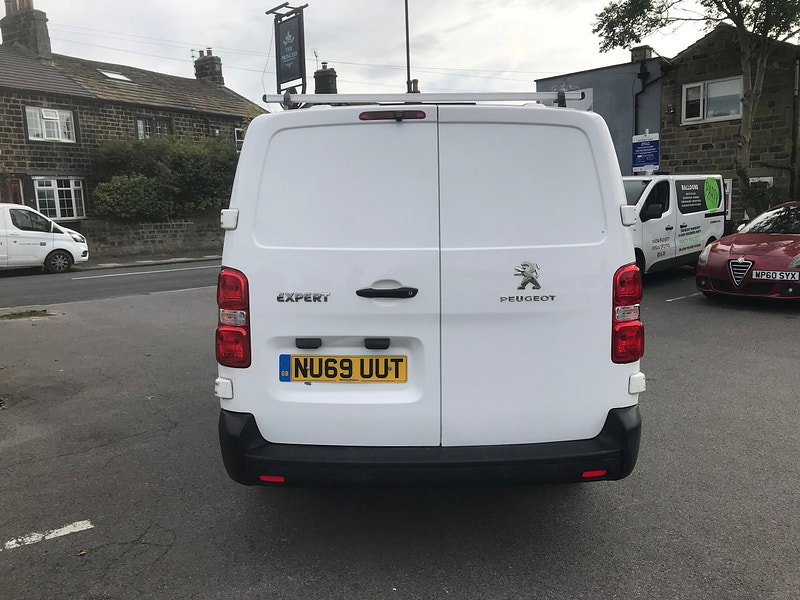 Peugeot Expert 2.0 BlueHDi 1400 Professional Long Panel Van 6dr Diesel Manual LWB Euro 6 (s/s) (120 ps) 6dr Manual 2026