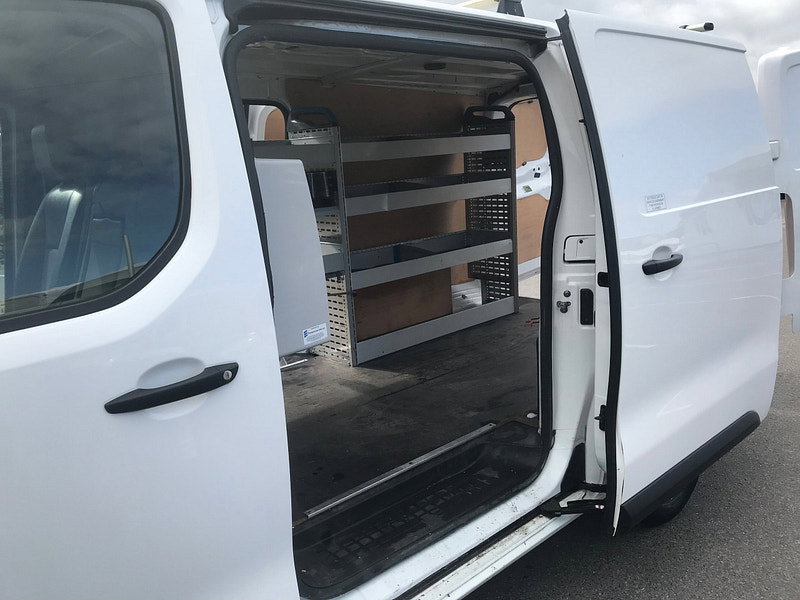 Peugeot Expert 2.0 BlueHDi 1400 Professional Long Panel Van 6dr Diesel Manual LWB Euro 6 (s/s) (120 ps) 6dr Manual 2026